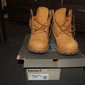 Size 11 Wheat Timberland 6 Boot